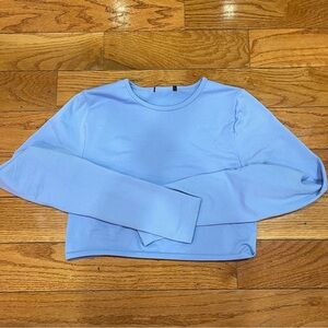 blue long sleeve crop